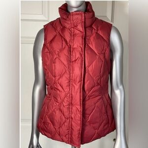 Eddie Bauer Women's Small Red Premium Quality min 75% Goose Down Puffer